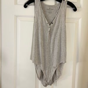 STRIPED AMERICAN EAGLE BODYSUIT. LARGE.